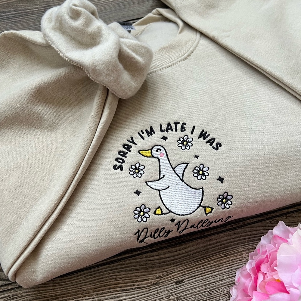 Cream Sweatshirt with Duck Embroidery